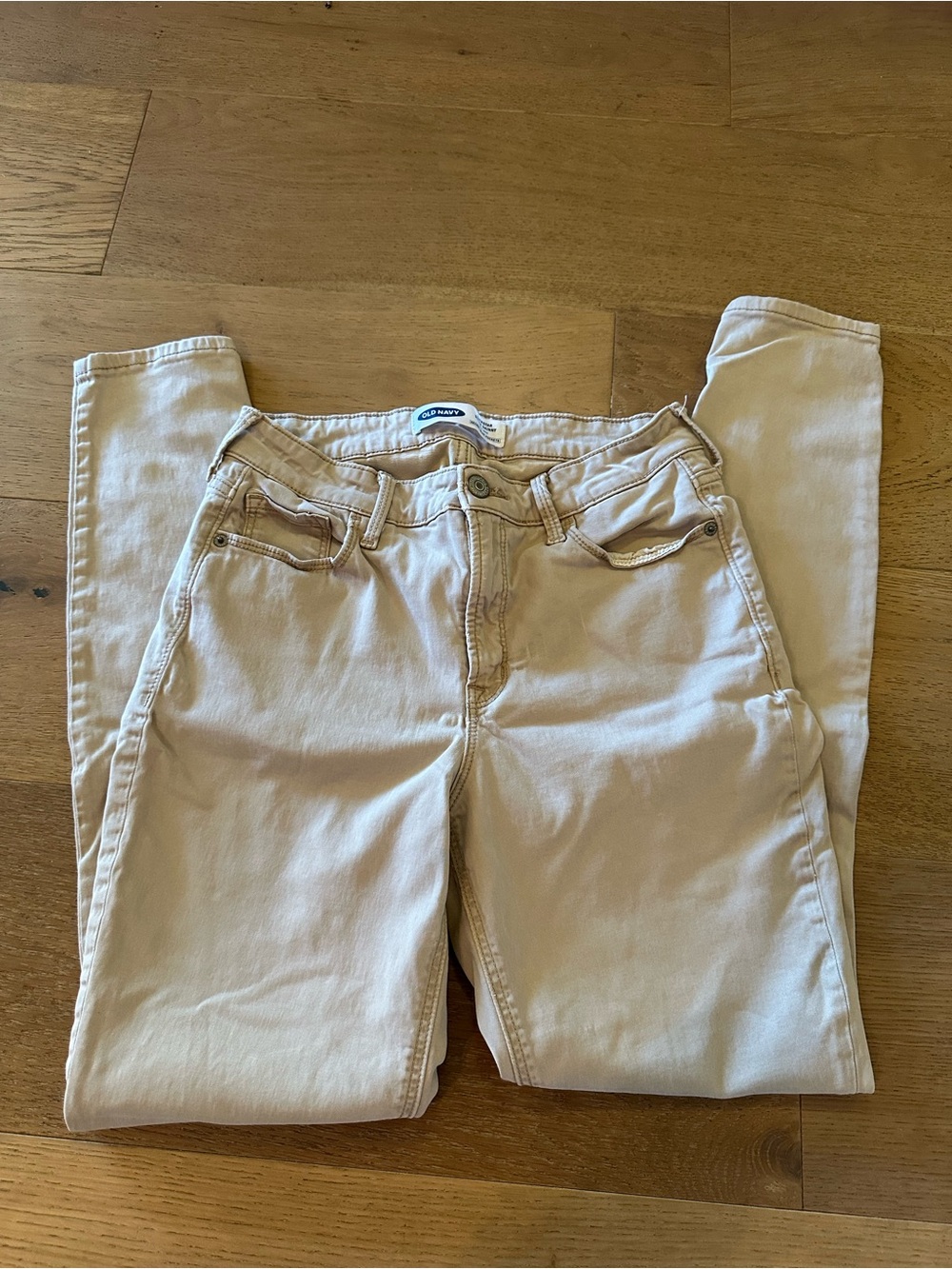 Old Navy women’s rockstar super skinny high rise khaki pants size 6